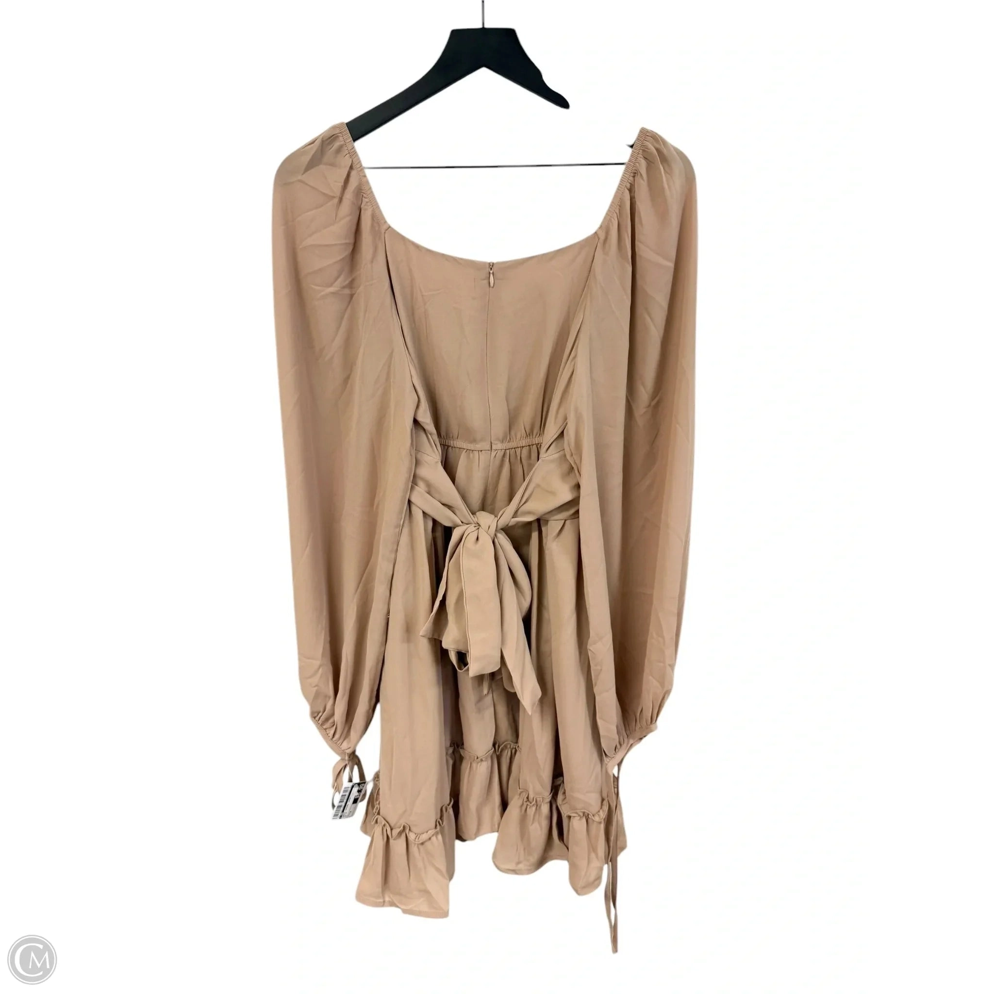 Dress Casual Short By Cmf In Beige, Size: M