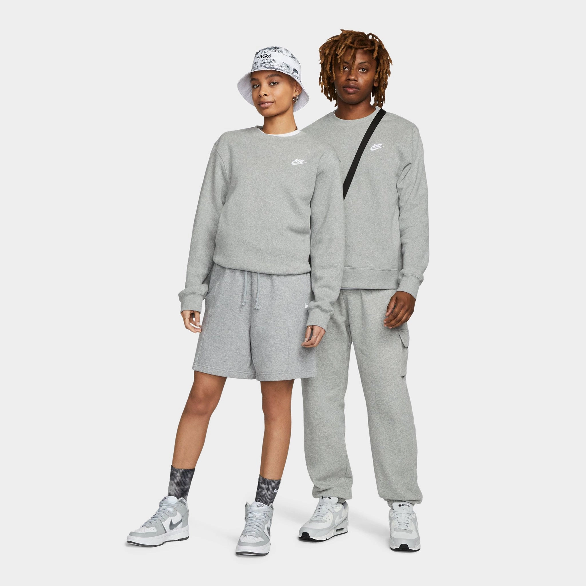 Nike Sportswear Club Fleece Crew Dark Grey Heather / White