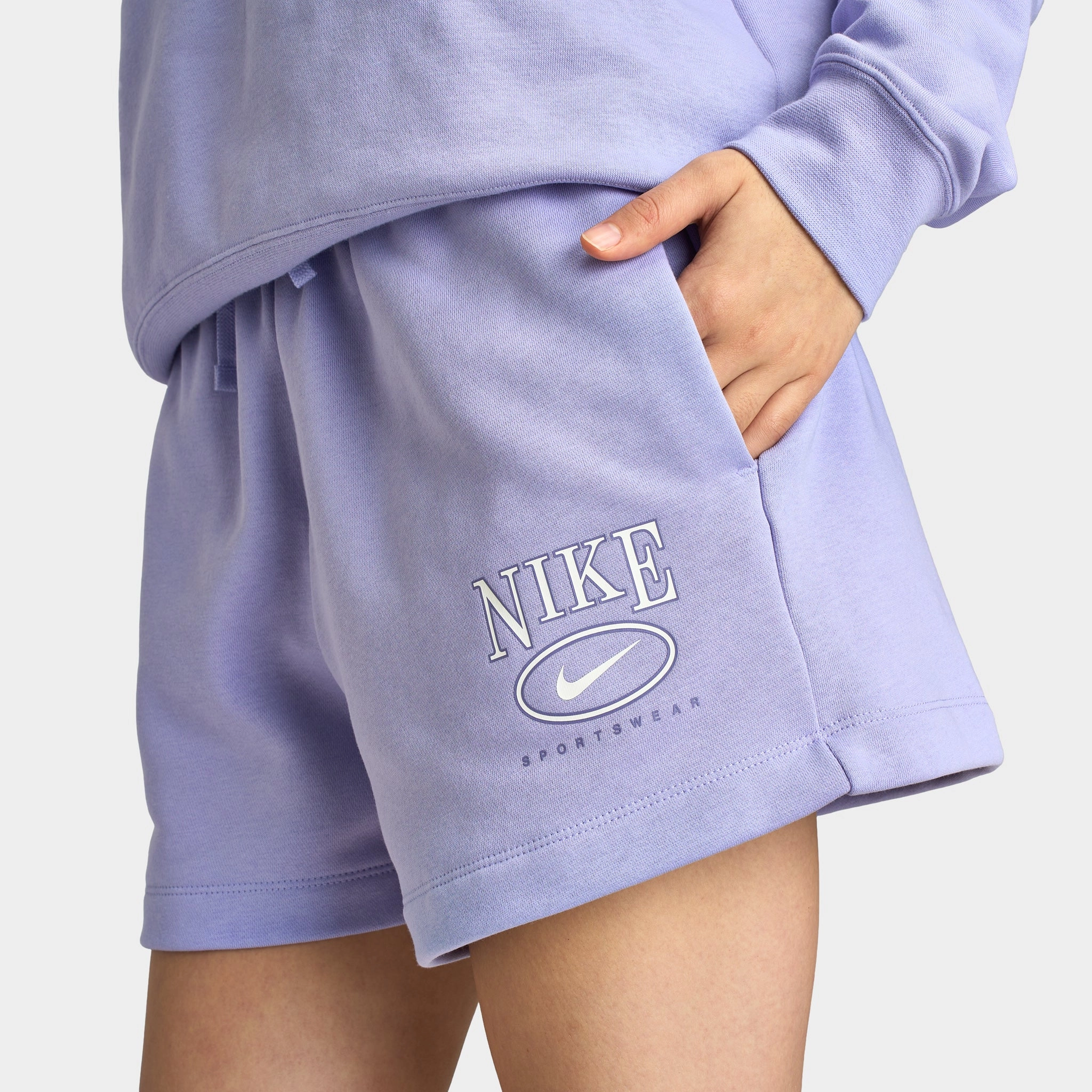 Nike Sportswear Women's Club Fleece Mid Rise 4" Graphic Shorts / Lilac Ice