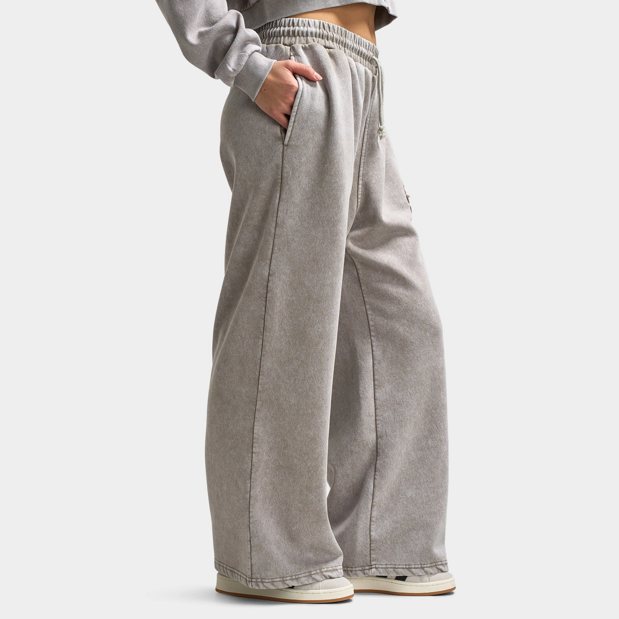 Supply & Demand Women's Bleek Wide Leg Joggers / Beige Acid Wash