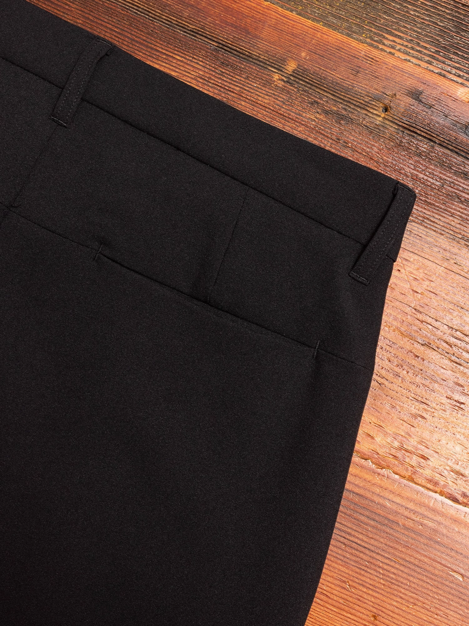 Tropical Suiting Pant in Black