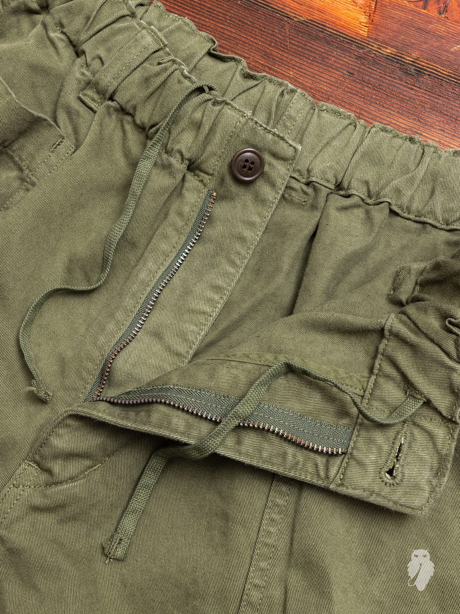 Work Shorts in Green Khaki